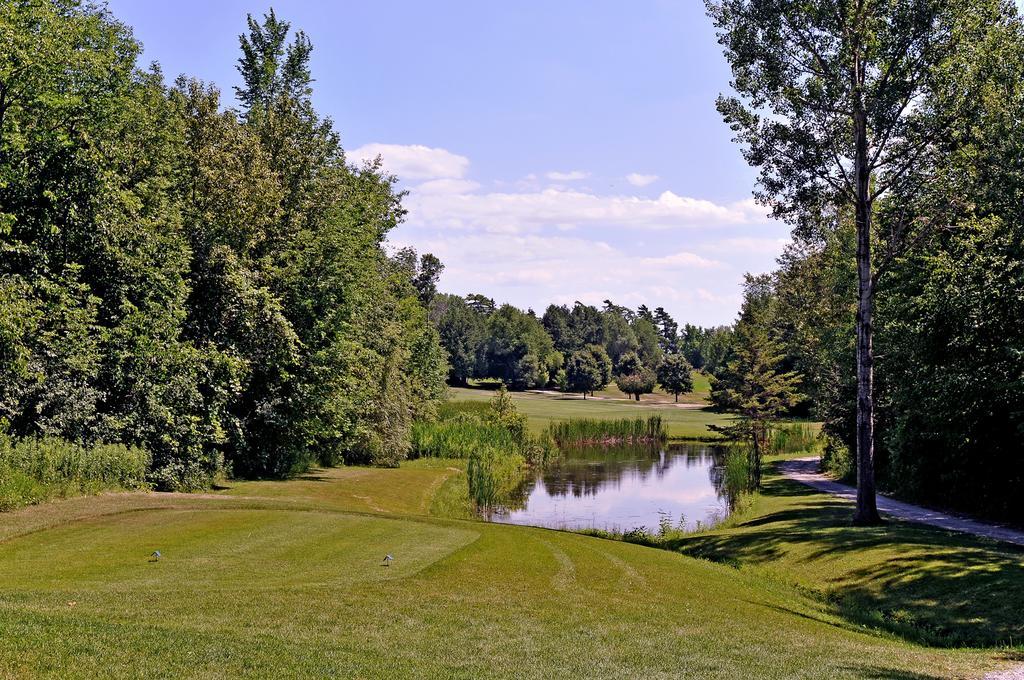 Eganridge Resort, Golf Club & Spa Bobcaygeon ภายนอก รูปภาพ