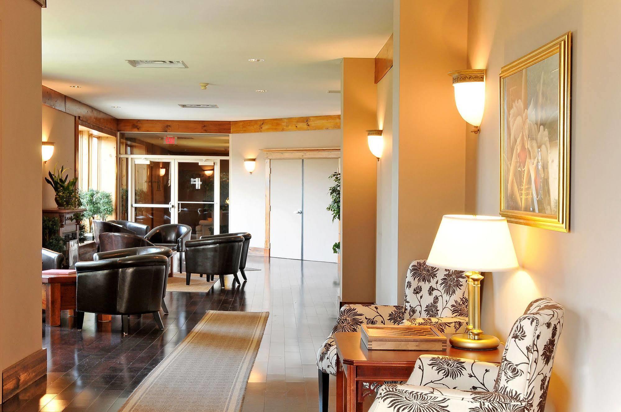 Eganridge Resort, Golf Club & Spa Bobcaygeon ภายนอก รูปภาพ