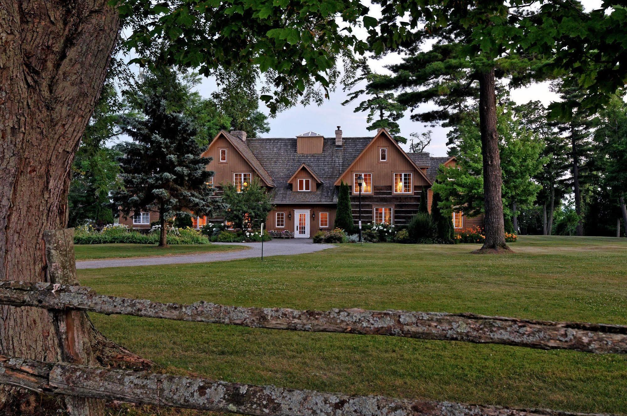 Eganridge Resort, Golf Club & Spa Bobcaygeon ภายนอก รูปภาพ