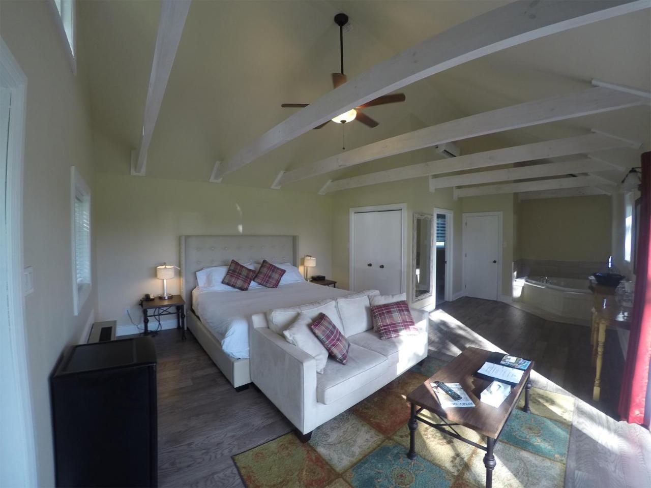 Eganridge Resort, Golf Club & Spa Bobcaygeon ภายนอก รูปภาพ